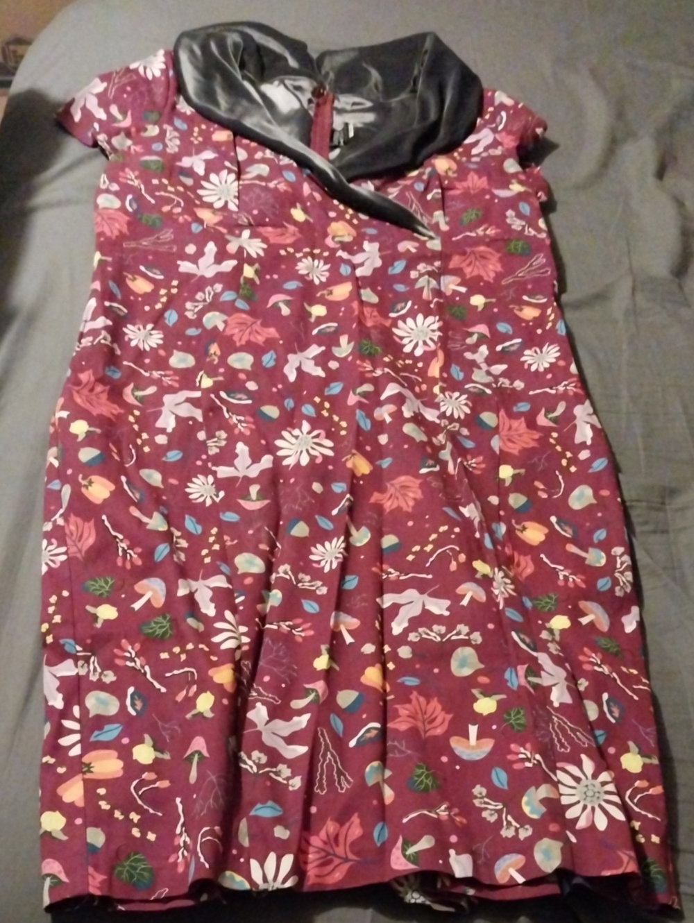 Pin Up Couture x Dapper Days 3X First Frost print wiggle dress - Picture 2 of 4
